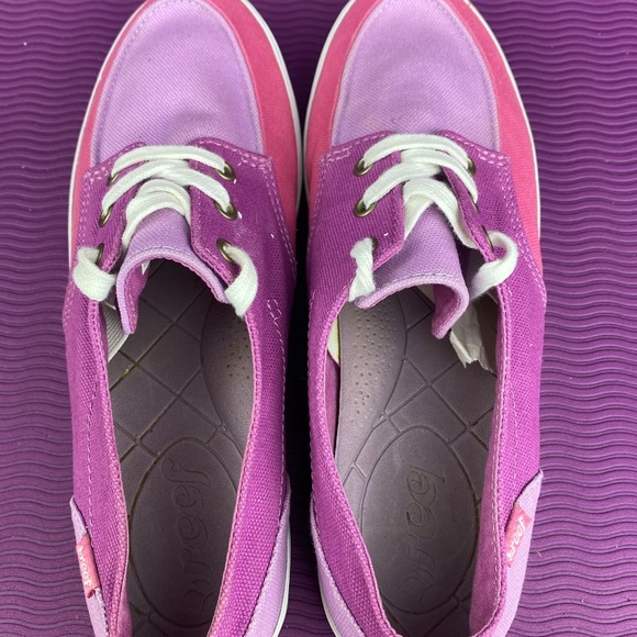 Reef women’s shoes. - Picture 6 of 8
